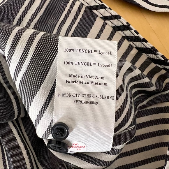 NWT! Everlane Gathered Shirt Butterlite Striped Button Front Women Size XXS - Picture 12 of 13